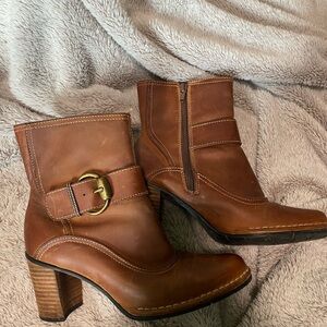 Women’s size 7 boots